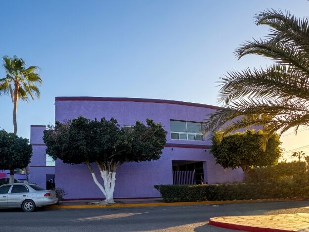 Edificios de consultorios médicos CEM Fidepaz